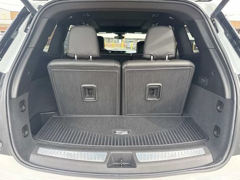 Certified 2024 Cadillac XT6 Luxury w/ LPO, Floor Liner Package AWD/4WD image 27