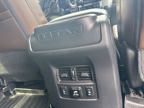 Used 2017 Nissan Titan Platinum Reserve AWD/4WD image 25