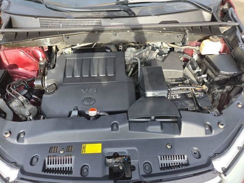 Used 2016 Toyota Highlander Plus image 19
