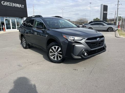 Used 2024 Subaru Outback Premium image 1