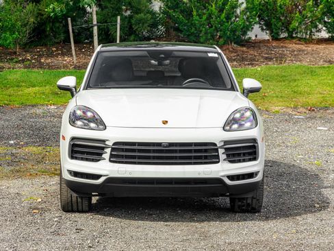 Used 2021 Porsche Cayenne Coupe AWD/4WD image 2