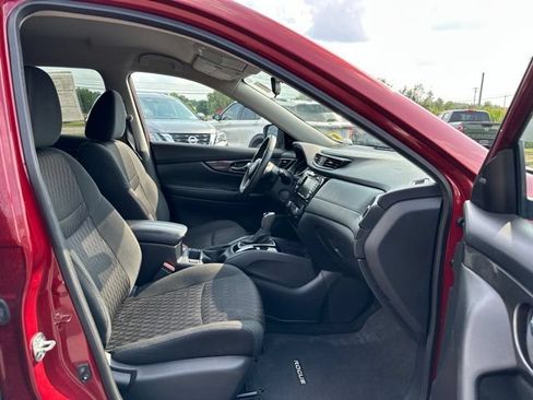 Used 2019 Nissan Rogue SV AWD/4WD image 23
