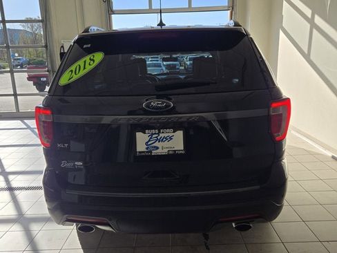 Used 2018 Ford Explorer XLT w/ Equipment Group 202A image 12