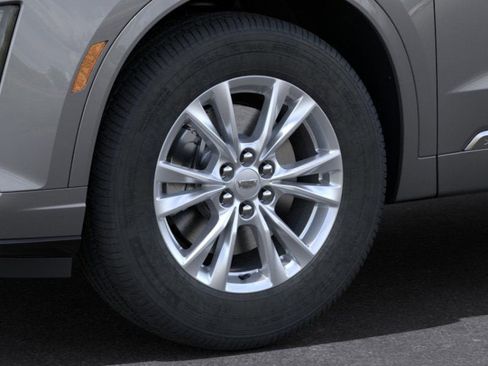 New 2025 Cadillac XT6 Luxury FWD image 9