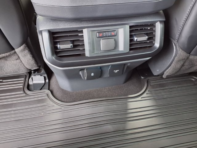 Used 2025 Ford F150 Raptor AWD/4WD image 20