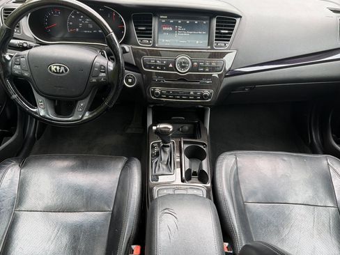Used 2015 Kia Cadenza Premium w/ Luxury Package FWD image 13