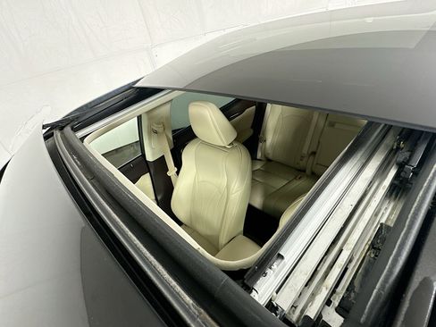 Used 2017 Lexus RX 450h AWD w/ Luxury Package image 22