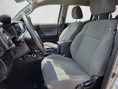 Used 2020 Toyota Tacoma SR w/ SR Convenience Package RWD image 15