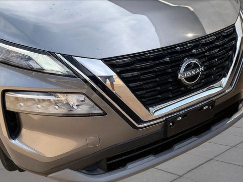 Used 2023 Nissan Rogue SV FWD image 27