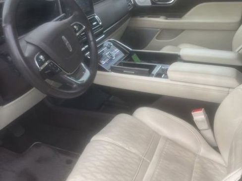 Used 2019 Lincoln Navigator L Black Label w/ Cargo Package AWD/4WD image 10