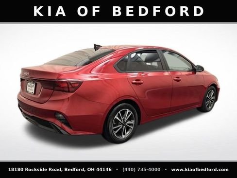 Used 2024 Kia Forte LXS FWD image 3