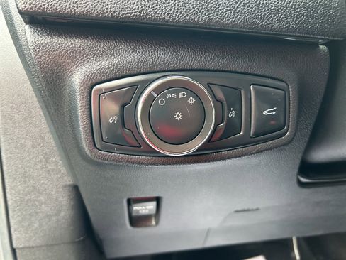 Used 2017 Lincoln MKC Premiere image 25