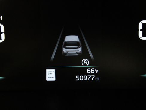 Used 2023 Kia Soul LX w/ Option Group 015 image 10