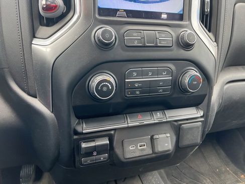 Used 2020 Chevrolet Silverado 2500 LT image 17