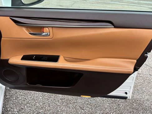 Used 2016 Lexus ES 350 image 22