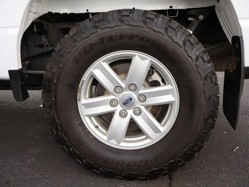 Used 2022 Ford F150 XL w/ Trailer Tow Package image 41