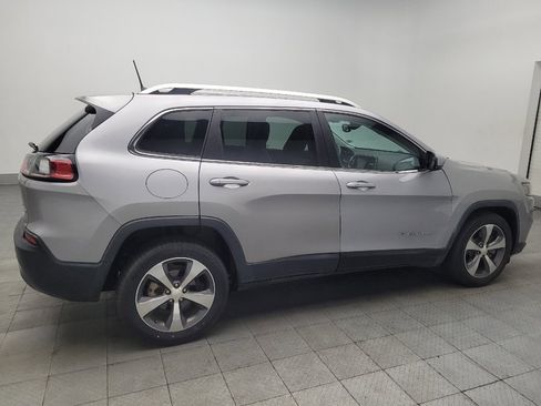 Used 2019 Jeep Cherokee Limited image 10