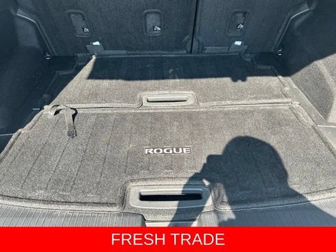 Used 2022 Nissan Rogue SL FWD image 13