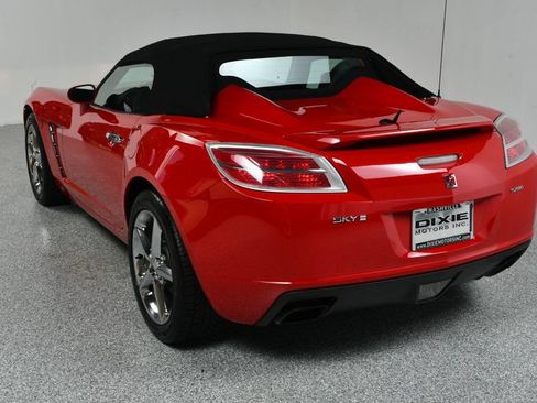 Used 2007 Saturn Sky Red Line RWD image 18