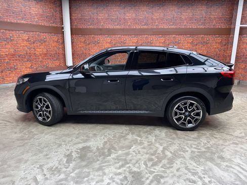 Used 2026 BMW X2 xDrive28i AWD/4WD image 2