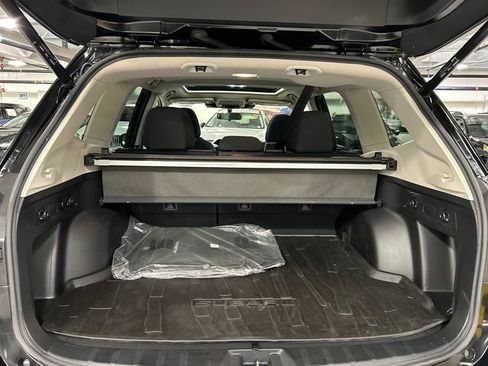 Used 2022 Subaru Forester Premium image 27