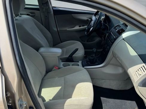 Used 2013 Toyota Corolla L FWD image 10