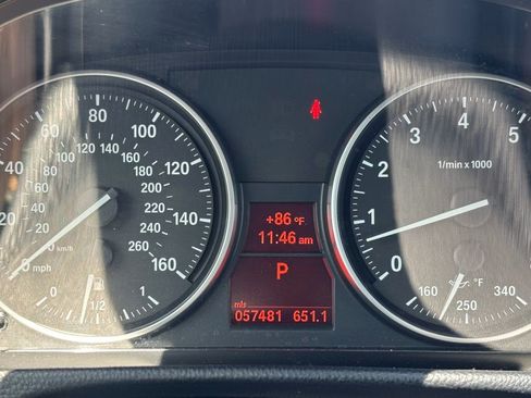 Used 2010 BMW 328i Convertible w/ Premium Pkg RWD image 24
