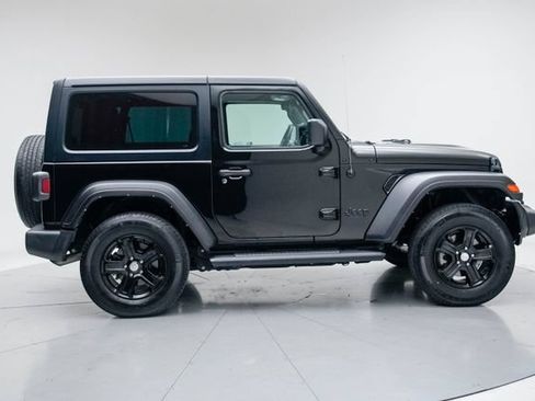 Used 2022 Jeep Wrangler Sport AWD/4WD image 8