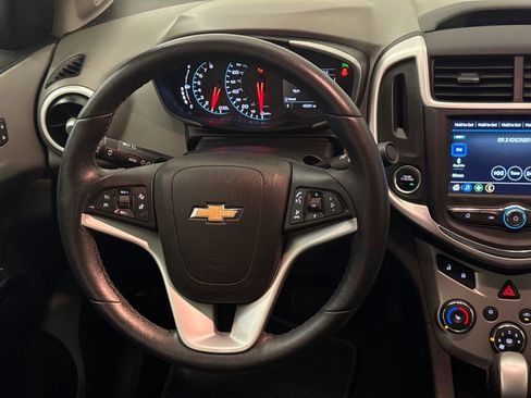 Used 2018 Chevrolet Sonic LT w/ Convenience Package image 13