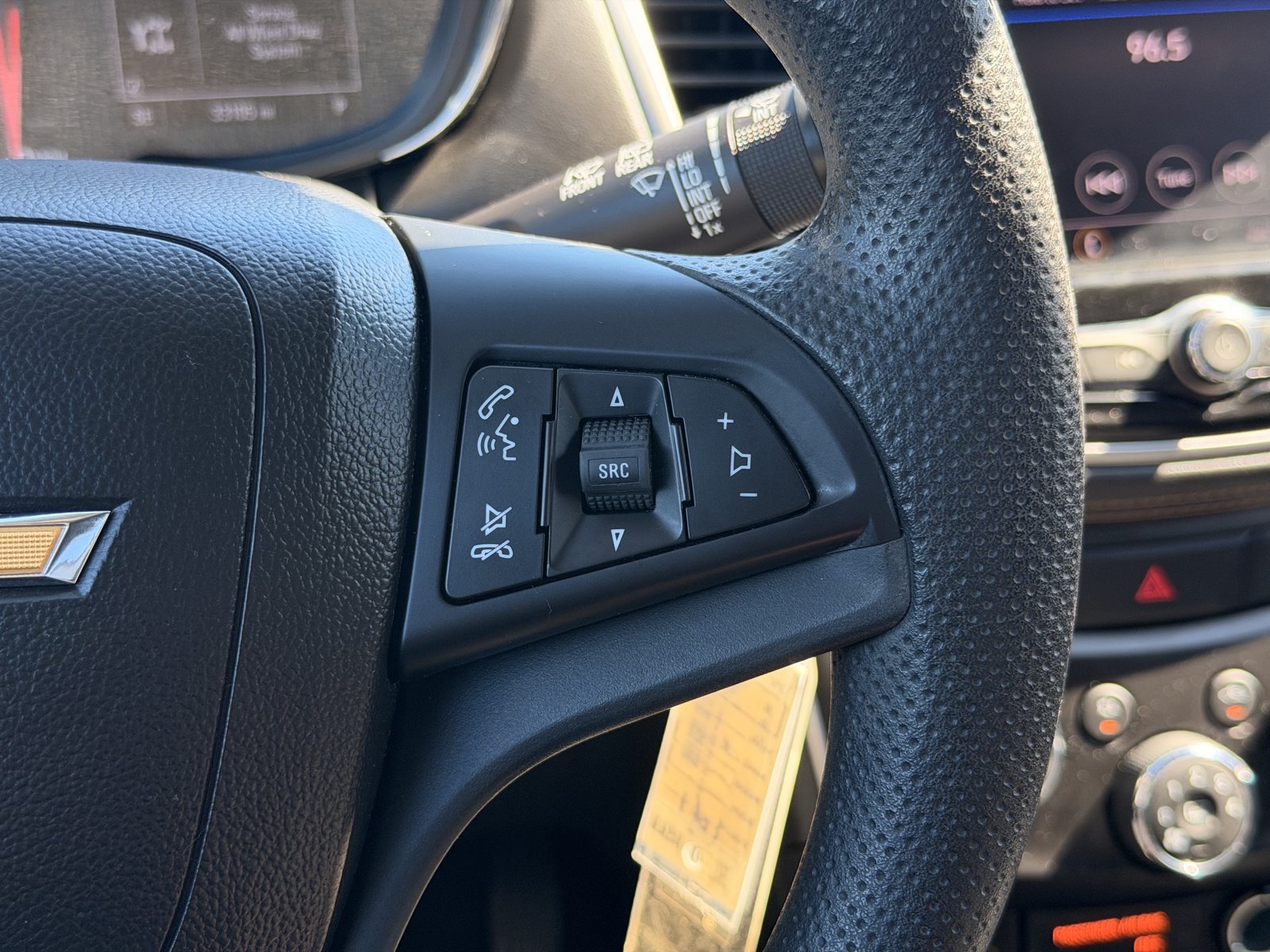 Used 2022 Chevrolet Trax LS w/ Tint and Cruise Package AWD/4WD image 20