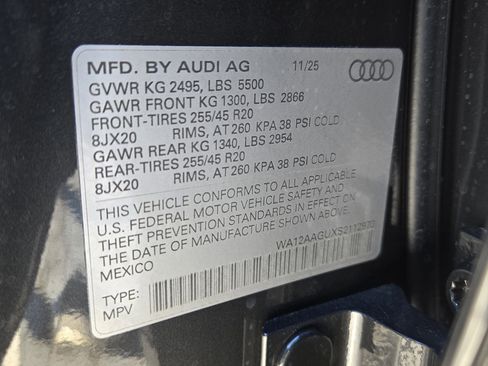 New 2025 Audi Q5 Premium Plus image 32