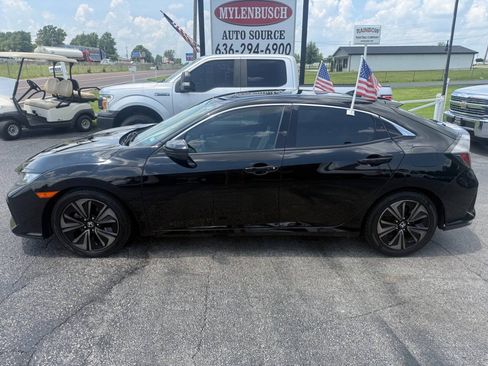 Used 2018 Honda Civic EX image 1