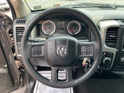 Used 2018 RAM 1500 Classic SLT AWD/4WD image 13