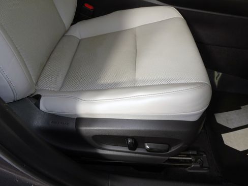 Used 2020 Lexus UX 250h w/ Premium Package image 35