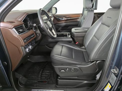 Used 2021 GMC Yukon Denali w/ Denali Ultimate Package AWD/4WD image 17