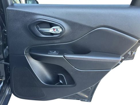 Used 2021 Jeep Cherokee Trailhawk w/ Sun, Sound & Nav Group image 29