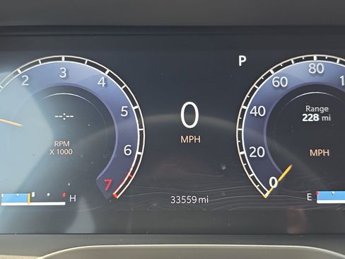 Certified 2023 Jeep Grand Cherokee L Limited w/ Luxury Tech Group II AWD/4WD image 17