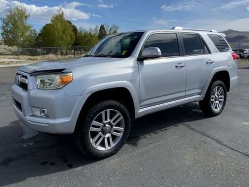 Used 2013 Toyota 4Runner Limited AWD/4WD image 4