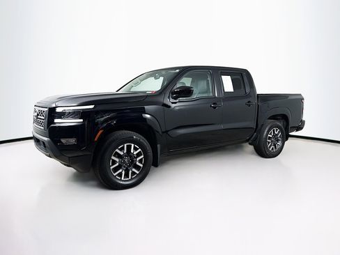 Used 2024 Nissan Frontier SL w/ Technology Package image 4