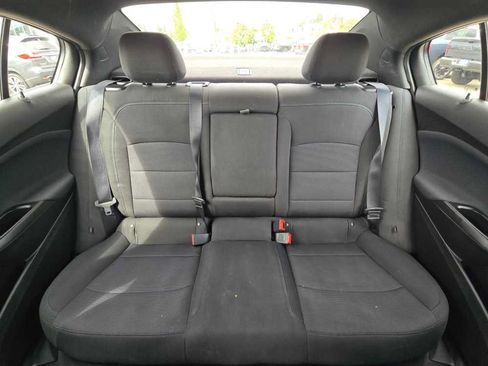 Used 2019 Chevrolet Cruze LT w/ Convenience Package FWD image 17