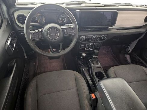 Used 2024 Jeep Wrangler Sport S image 12