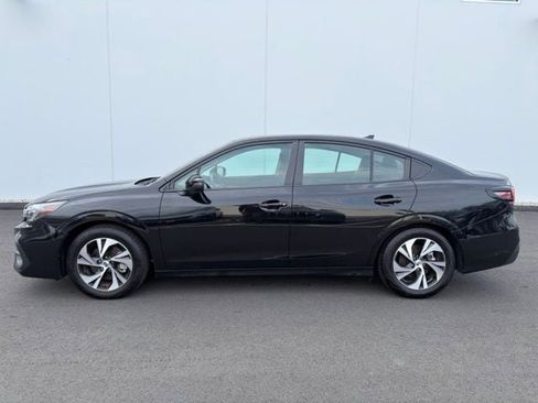Used 2025 Subaru Legacy Premium AWD/4WD image 10