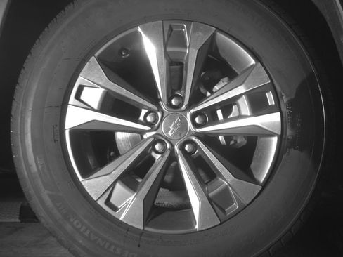 Used 2025 Chevrolet Equinox LT image 13