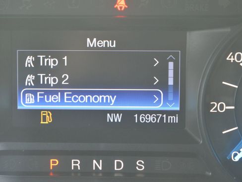 Used 2017 Ford Explorer XLT image 24