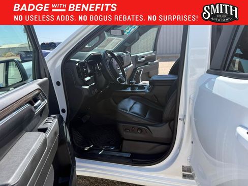 Used 2023 Chevrolet Silverado 1500 RST w/ Convenience Package II AWD/4WD image 11