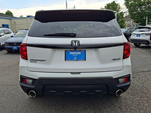 Used 2024 Honda Passport EX-L image 5