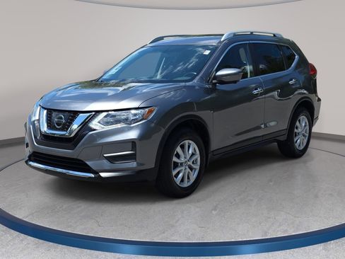 Used 2017 Nissan Rogue SV w/ SV Premium Package AWD/4WD image 1