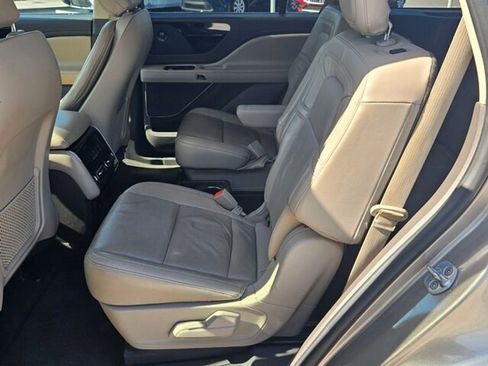 Used 2021 Lincoln Aviator Reserve w/ Equipment Group 201A image 4