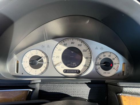 Used 2007 Mercedes-Benz E 350 4MATIC Sedan image 27