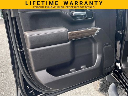 Used 2021 Chevrolet Silverado 1500 LT Trail Boss AWD/4WD image 19